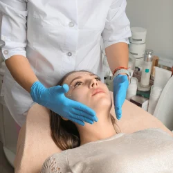 girl-on-the-couch-at-the-beautician-2025-01-29-18-28-11-utc girl-on-the-couch-at-the-beautician-2025-01-29-18-28-11-utc